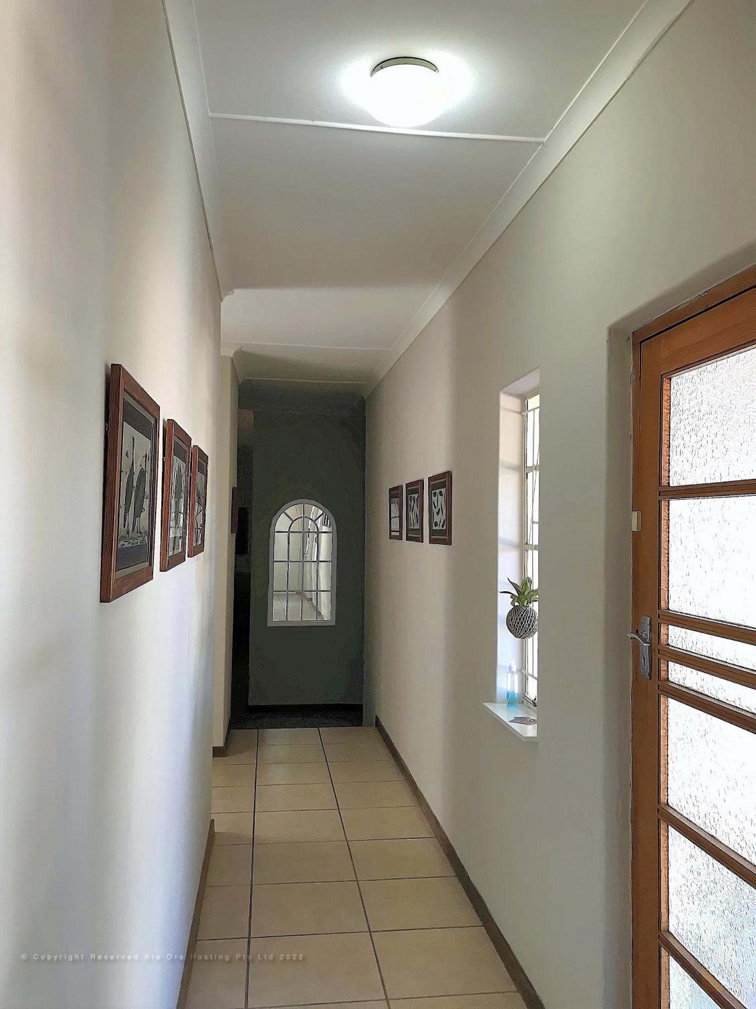 Kia Ora Guest House Бофорт Уест Екстериор снимка